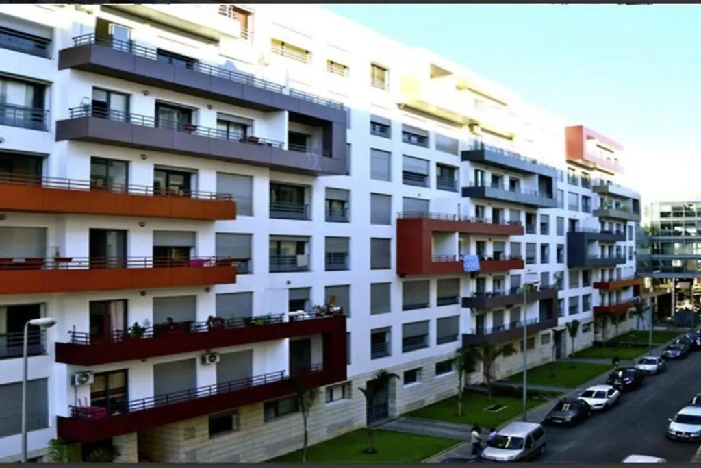 Elegant 2-Bedroom Apartment In Vibrant Maarif Casablanca